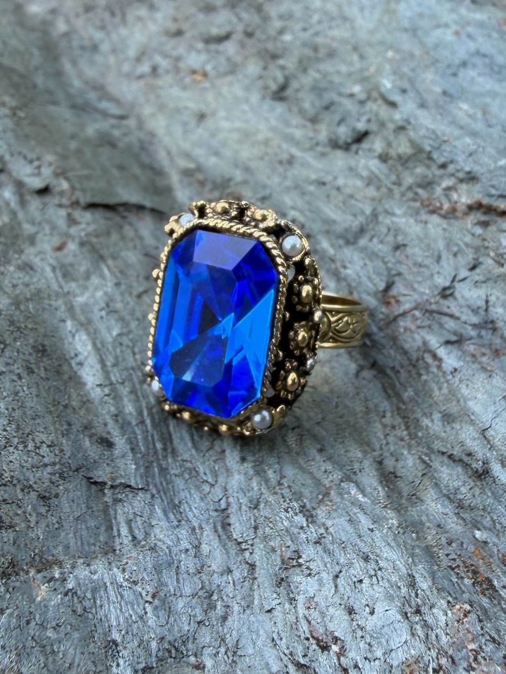 Vintage Art Deco Cocktail Ring Blue Gem Gold Ring OS